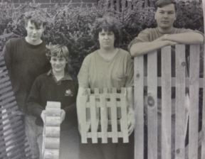 1989/90 Banksia employes with their range of products